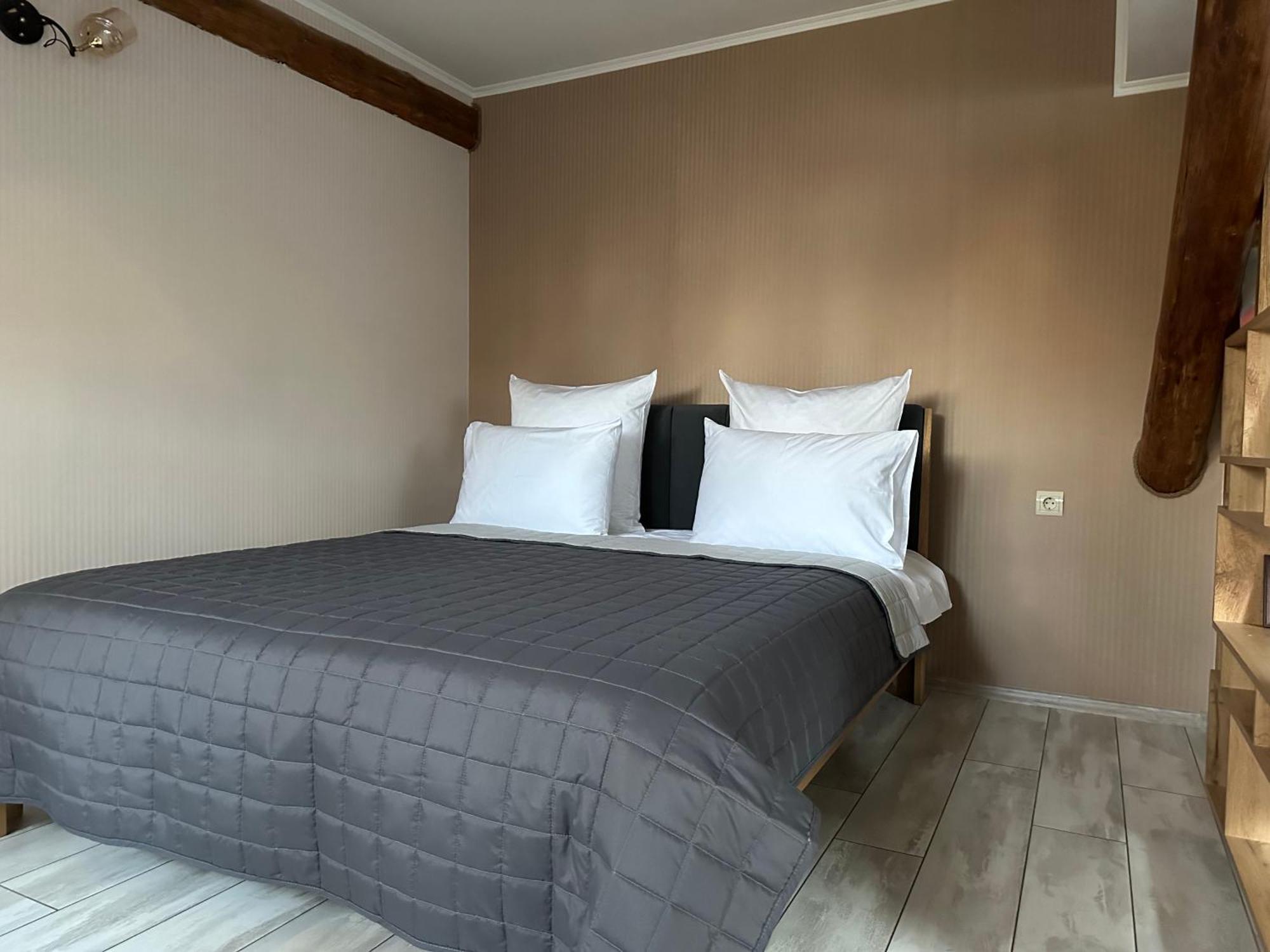 Centralnyi Hotel Poltava Dış mekan fotoğraf