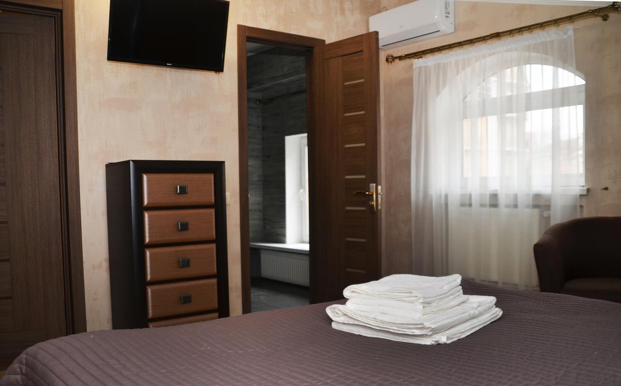 Centralnyi Hotel Poltava Dış mekan fotoğraf