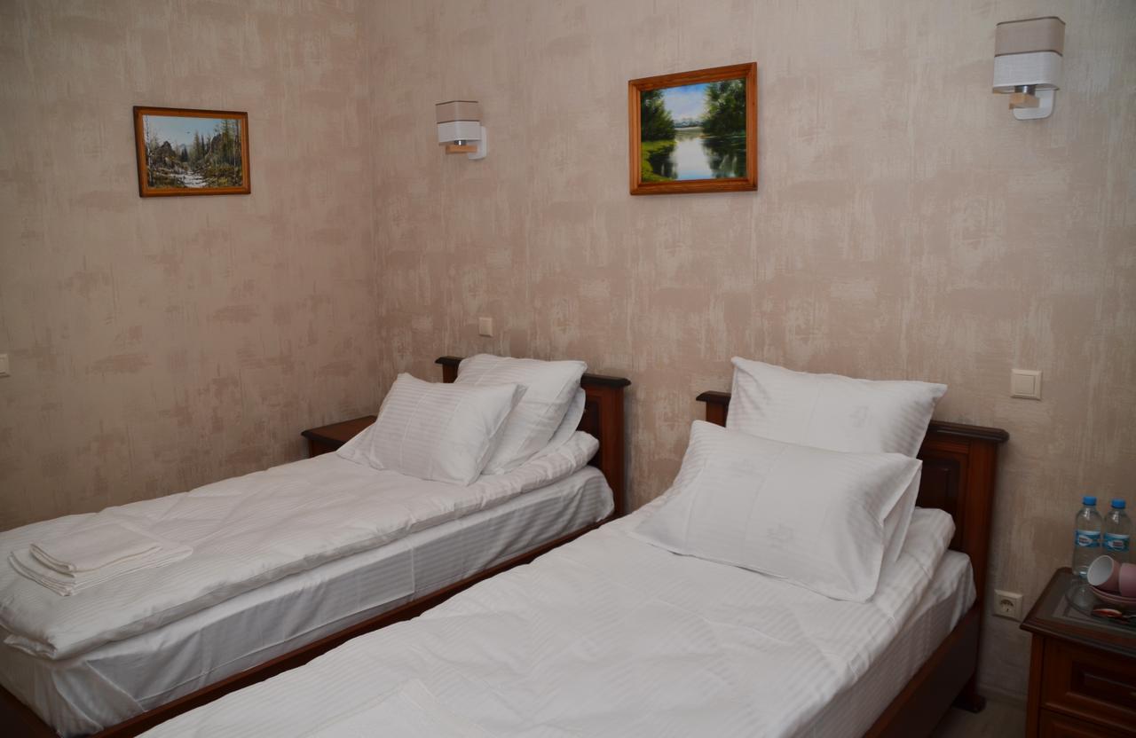 Centralnyi Hotel Poltava Dış mekan fotoğraf
