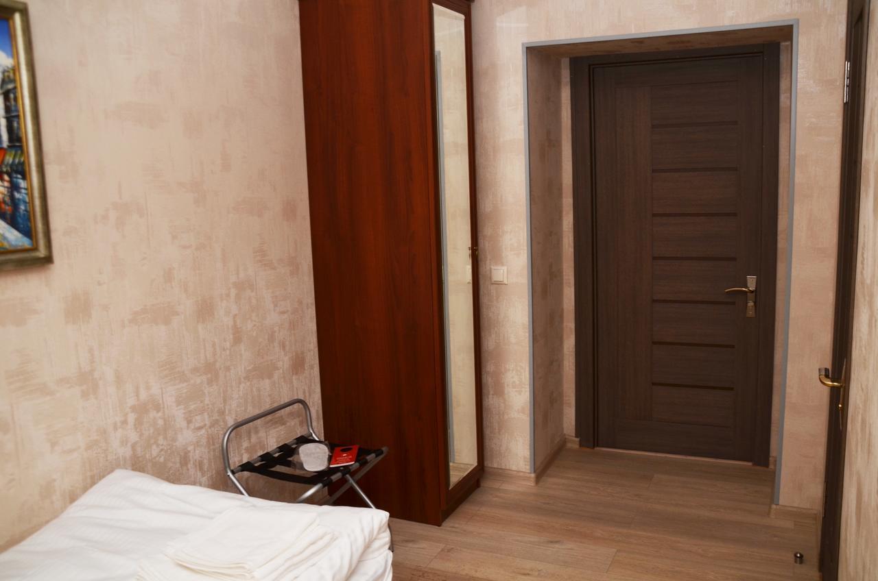 Centralnyi Hotel Poltava Dış mekan fotoğraf
