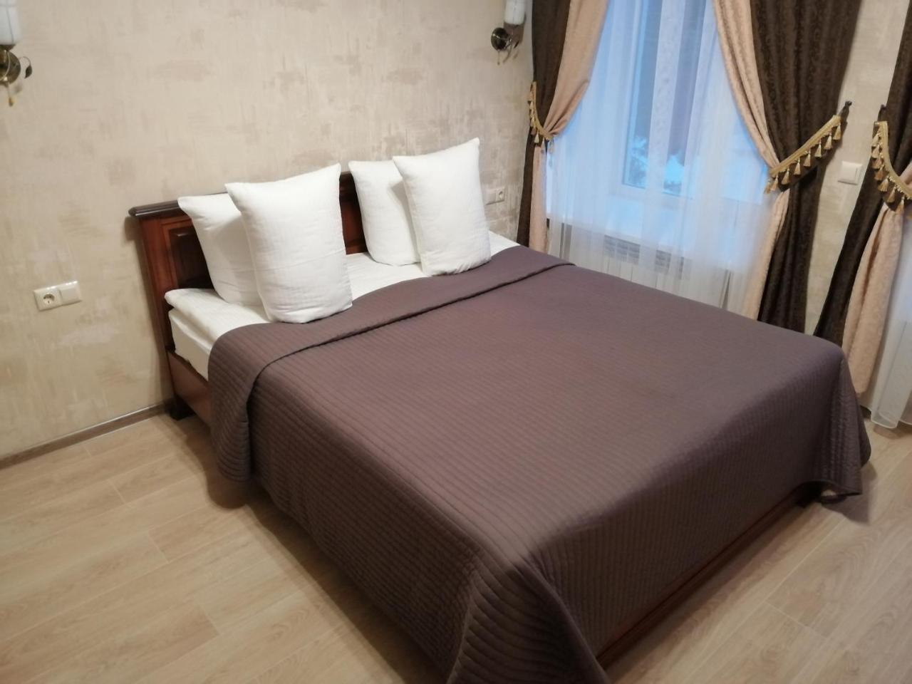 Centralnyi Hotel Poltava Dış mekan fotoğraf