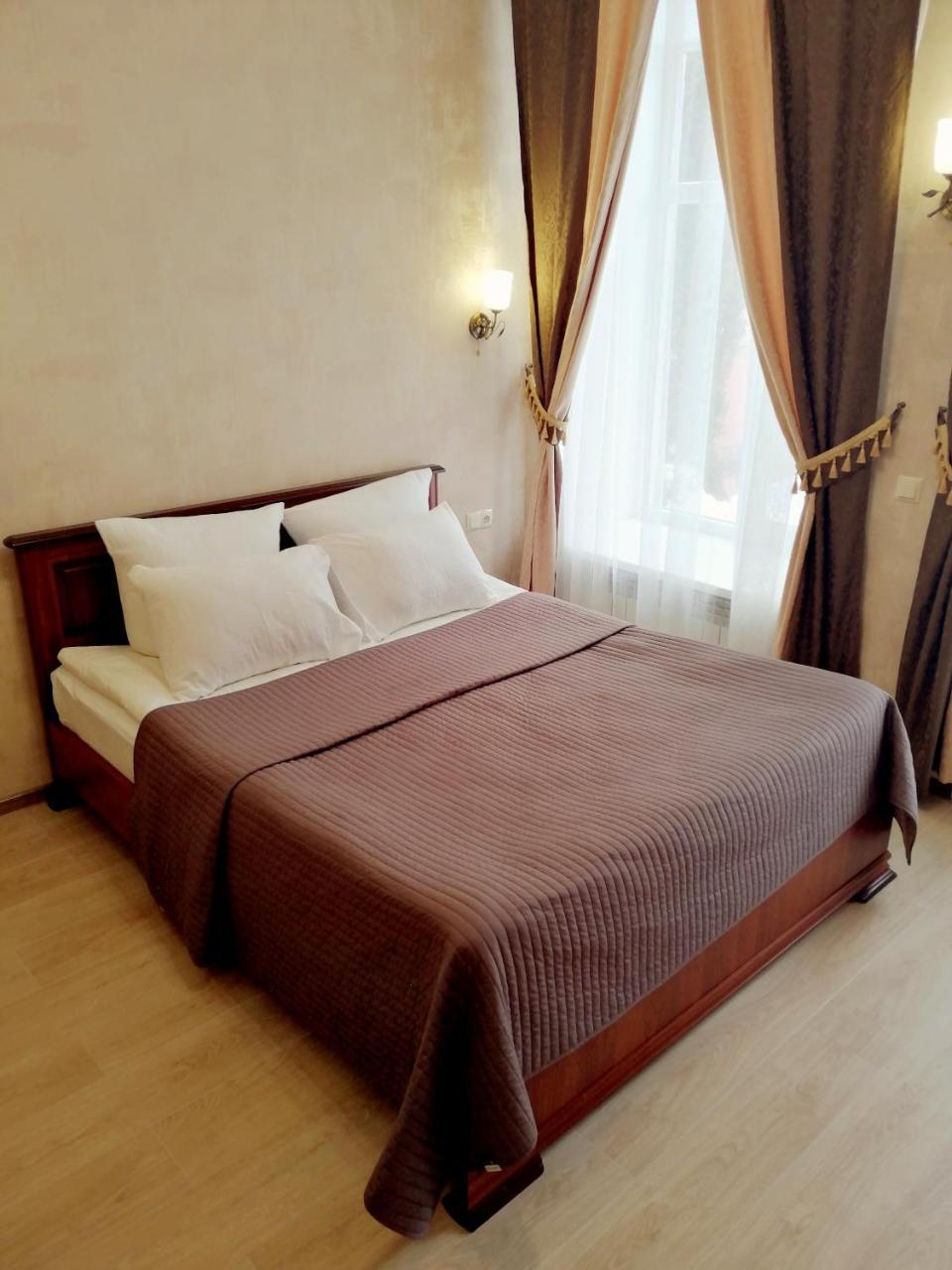 Centralnyi Hotel Poltava Dış mekan fotoğraf